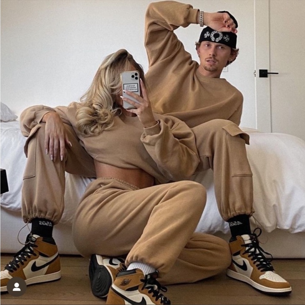 boyed by Delaney Child’s Neutral Tan Matching Sweatshirt & Sweatpant Set Unisex